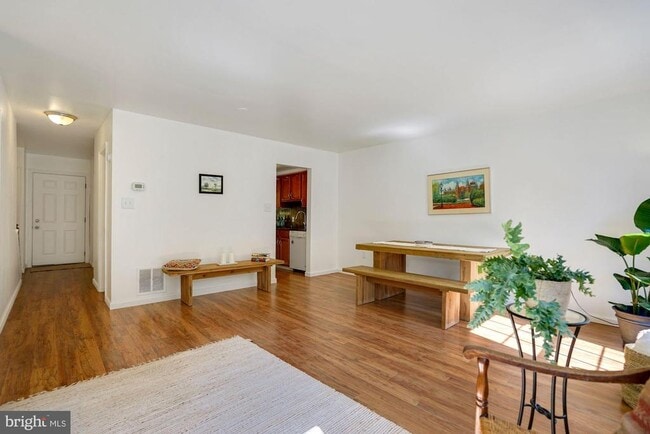 Photo - 6356 Shaundale Dr