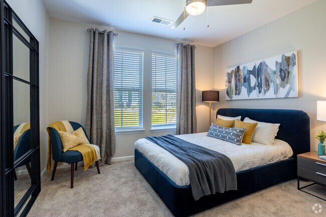 1BR, 1BA - 838 SF