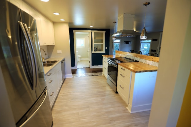Photo - 10007 35th Ave SW