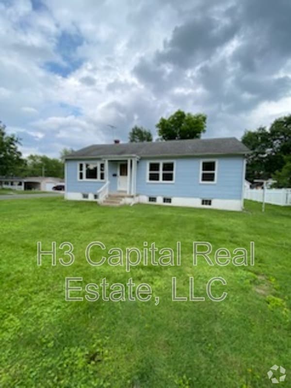 Building Photo - 212 N Edison St Rental
