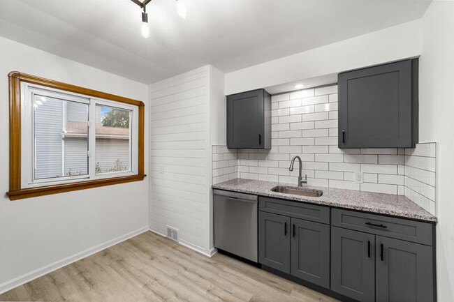 Photo - 6229 Stanbury Rd Condo