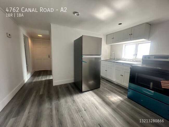 Photo - 4762 Canal Rd Unit A2