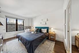 Photo - 188 E Chestnut St