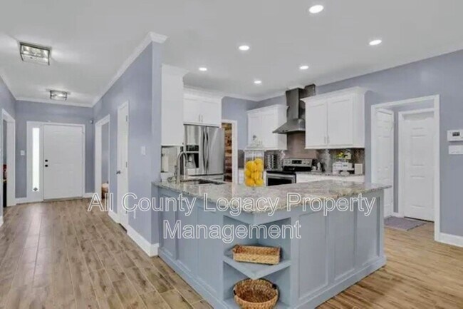 Photo - 828 Windsor Oak Cir