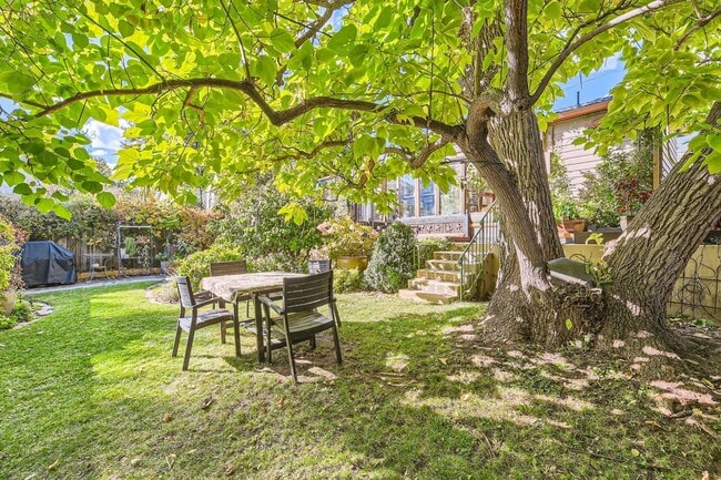 Photo - 2-Bedroom in Newlands with Secret Garden & Suite