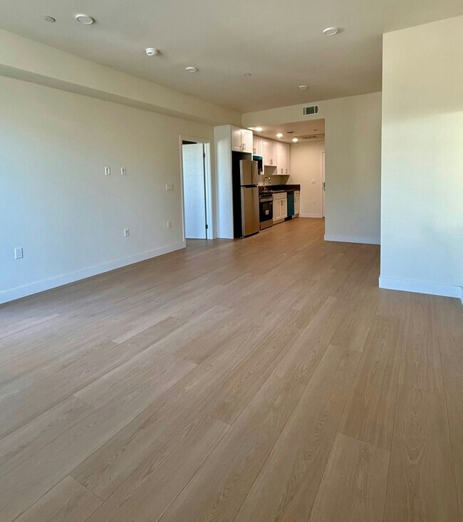 Photo - 14535 Weddington St Unit 1BD - A Model