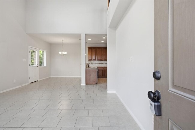 Photo - 2304 S Lakeline Blvd Unidad 384