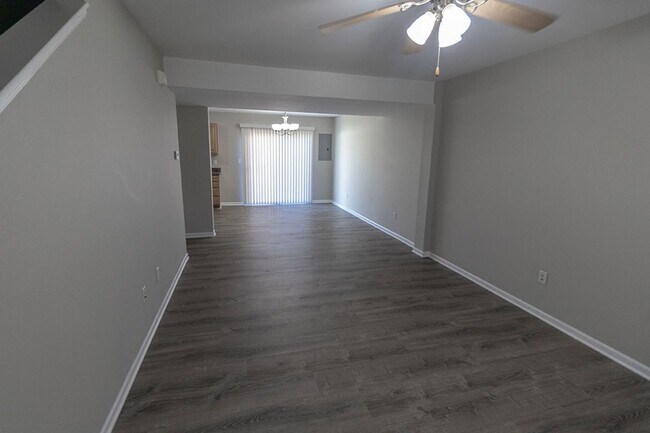 Photo - 4012-4014-4014 Arctic Fox Dr Unit 4014