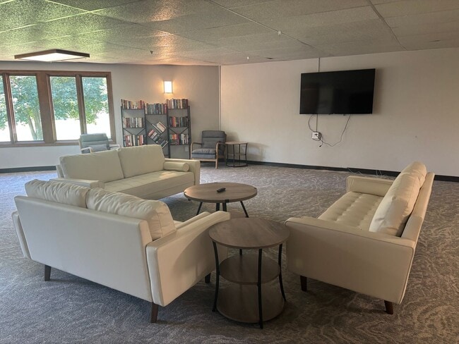 Willow Creek Apartments