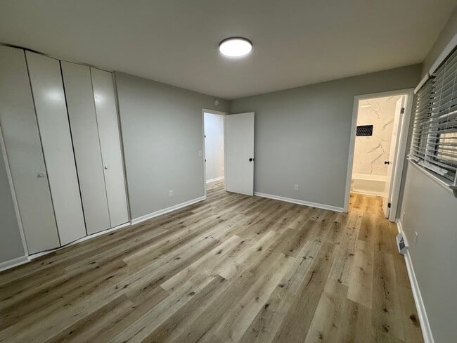 Photo - 2205 Hathaway Dr Unit 2205 Hathaway Dr