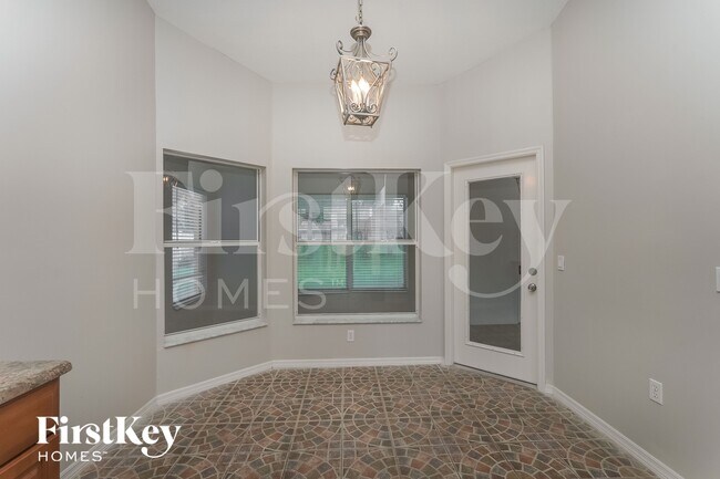 Photo - 5718 Wedgefield Dr