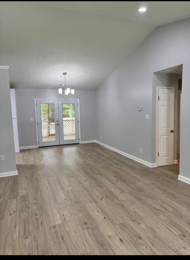 Photo - 4284 Friar Tuck Ln