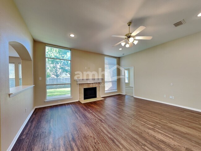 Photo - 3637 Caroline Ct