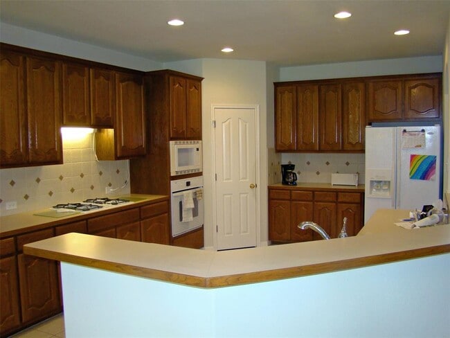 Photo - 10700 Pointe View Dr