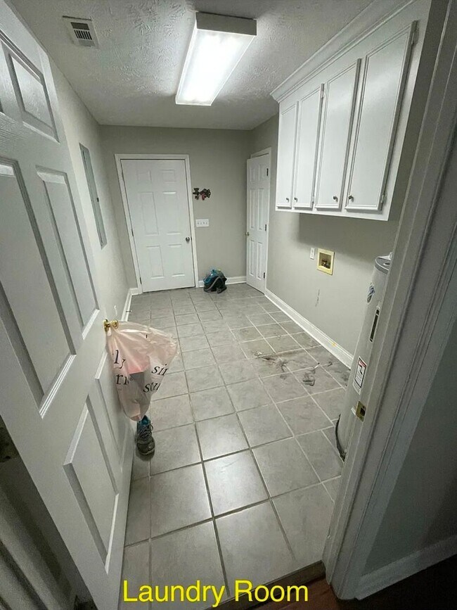 Photo - 3 Bedroom 2 Bath South Florence