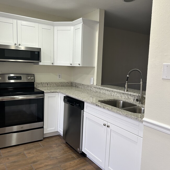 Building Photo - 12702 Raeburn Way