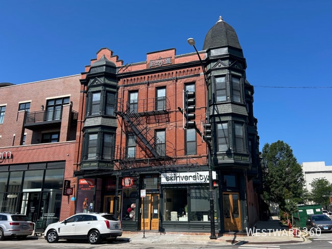 Building Photo - 1538 N Halsted St Unit 3N