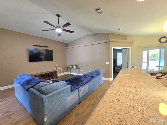 Photo - 197 Millet Cir