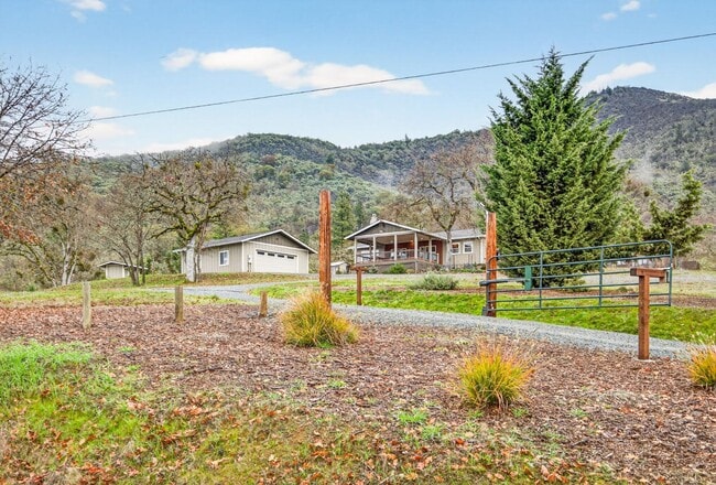 Photo - 860 Humbug Creek Rd