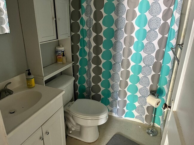 Photo - 2BR/1BA Cottage near Forrest Hills