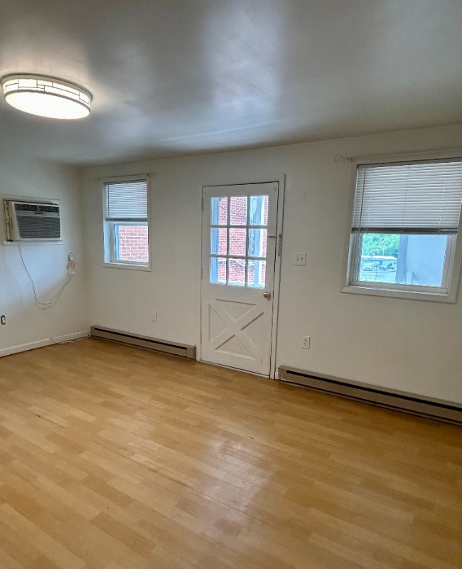 Photo - 286 S Branch St House
