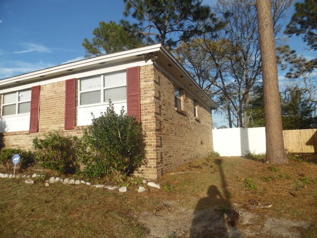 Photo - 3973 Chestwood Ave