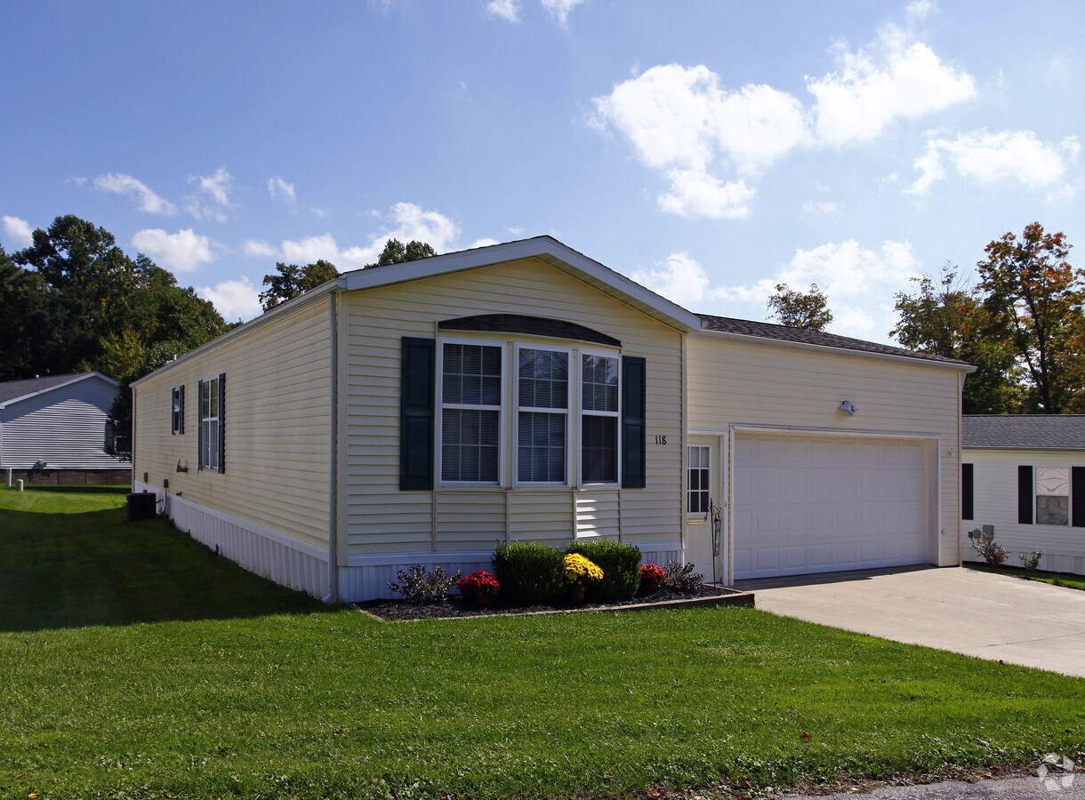 Photo - Maywood Community Apartments