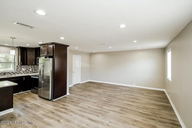 Photo - 5534 Enchanted Dr