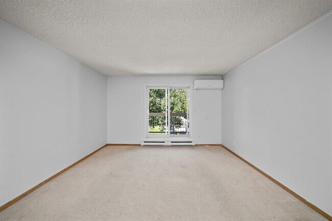 Photo - 176 Mountain Ave