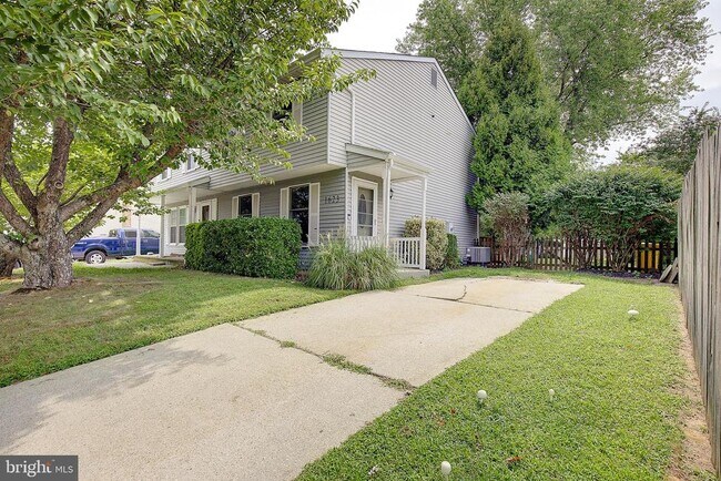 1623 Secretariat Dr