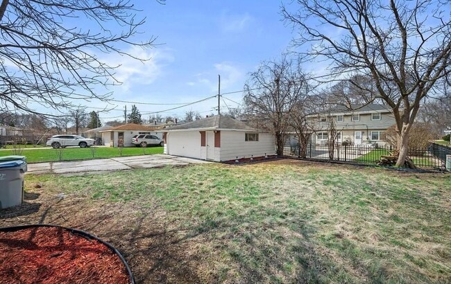 Photo - 6531 N Landers St