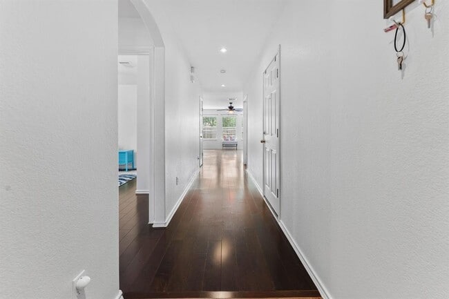 Photo - 150 Breccia Cove