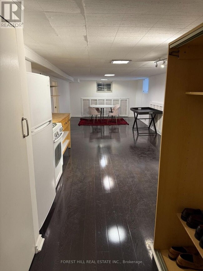 Photo - 17 Braemar Ave