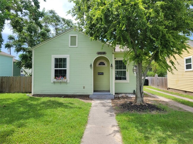 Building Photo - 5319 Avenue O