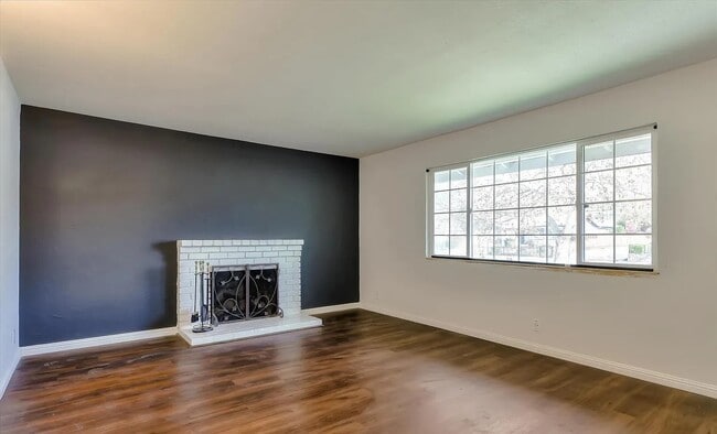 Photo - 157 N Park Victoria Dr