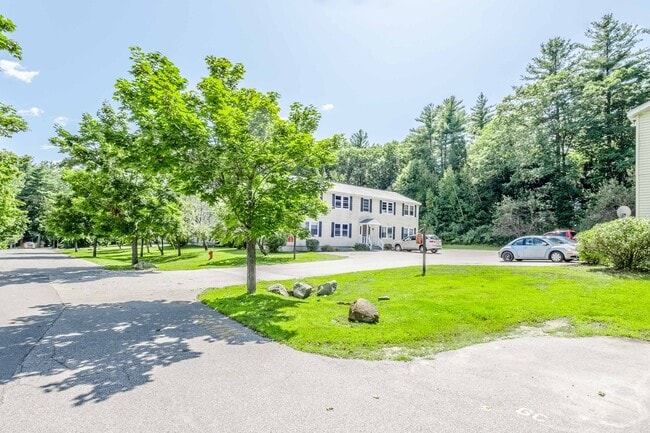 Photo - Willow Rock Apartments