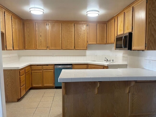 Photo - 9548 Sally Ave Unit B