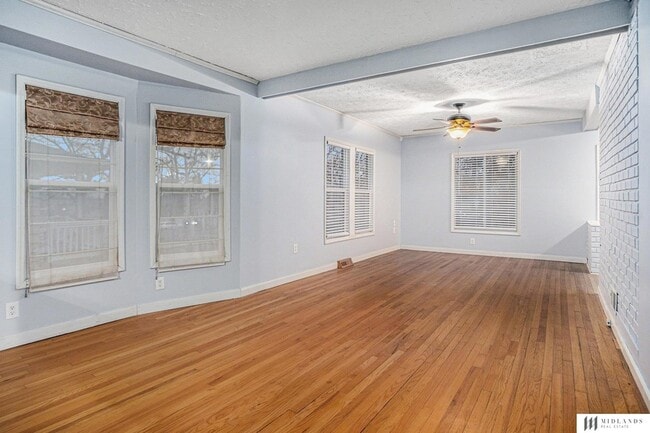 Photo - 7768 Maywood St