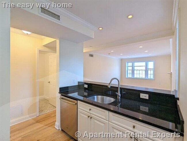 Photo - 55 Langdon St Unit #6
