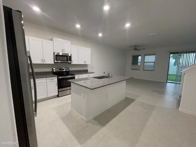 Photo - 3 br, 2.5 bath Condo - 31775 Blue Passing ...