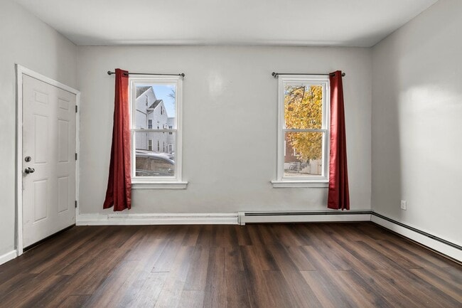 Photo - 81 Franklin St Rental