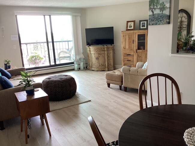 Photo - 2601 Kenzie Ter Unit #324