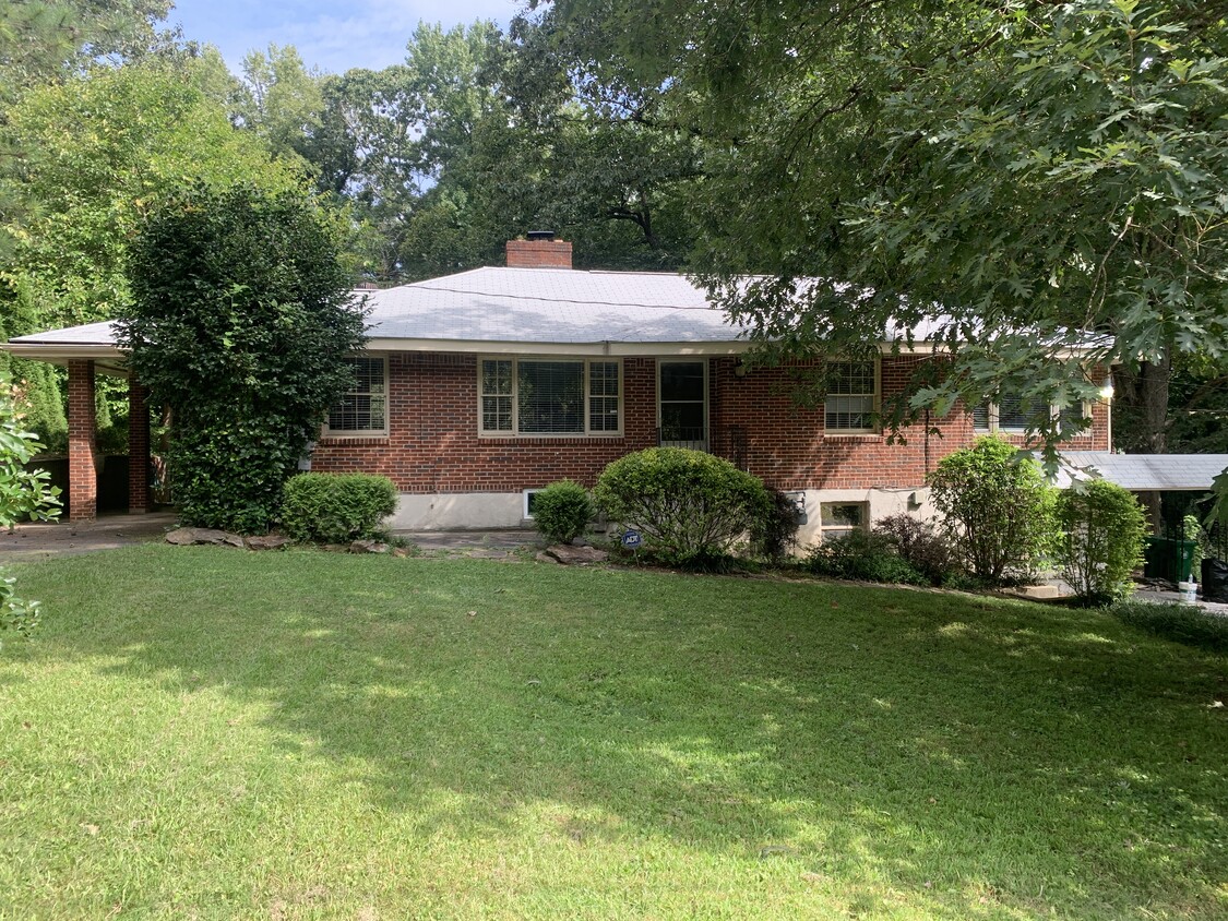 Photo - 2674 White Oak Dr (Decatur, GA)