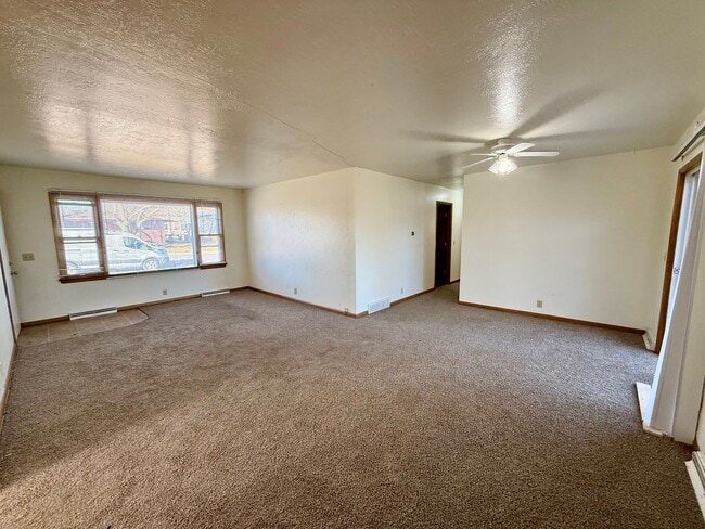 Photo - Quick Move In! 6 Month Lease Special! 3 bedroom, 1.5 Bath Home with attached garage in Loveland, CO