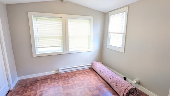 Photo - 707 Pawling Ave Unit 2