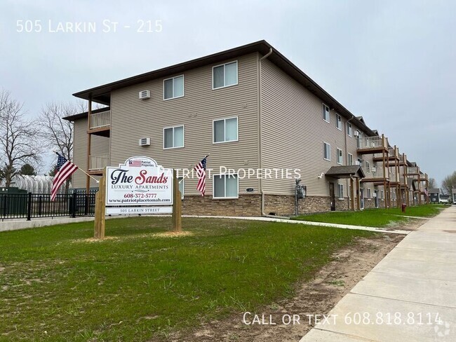 Building Photo - 2 bedroom/ 1 bath apartment in Tomah, WI Unit 215