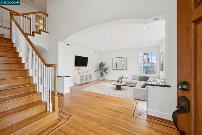 Photo - 4132 Balfour Ave