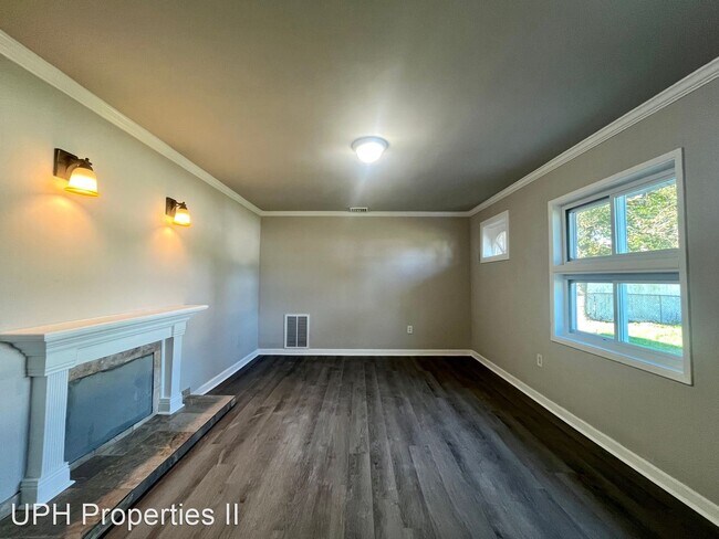 Photo - 3 br, 1 bath House - 152 Crabtree Dr