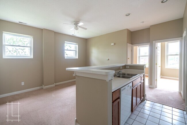 225 E 5th Ave Unit 225 E. 5th Ave Apt. C