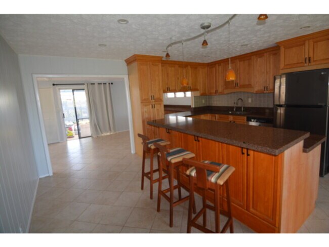 Photo - Renovated Pacific Palisades 3/2 SFH with Y...